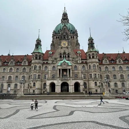 Apartmán Eich-penthouse, Zentral Am Stadtwald Mit Ausblick Ueber Stadt, 24h Self Check-in, Netflix, Disneyplus *