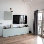 Eich-penthouse, Zentral Am Stadtwald Mit Ausblick Ueber Stadt, 24h Self Check-in, Netflix, Disneyplus アパート
