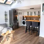 Eich-penthouse, Zentral Am Stadtwald Mit Ausblick Ueber Stadt, 24h Self Check-in, Netflix, Disneyplus *