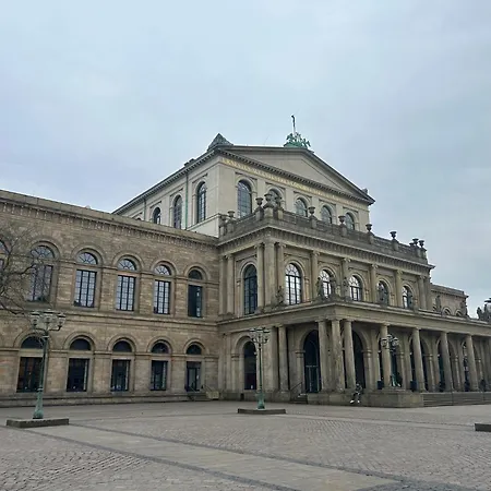Eich-penthouse, Zentral Am Stadtwald Mit Ausblick Ueber Stadt, 24h Self Check-in, Netflix, Disneyplus Hannover