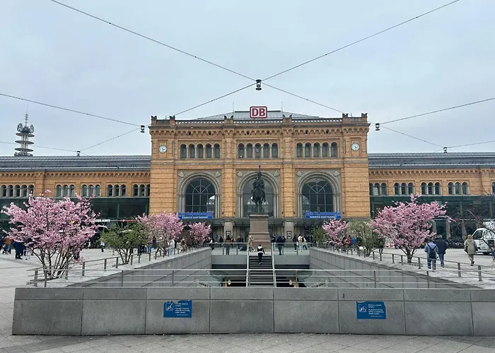 公寓 Eich-penthouse, Zentral Am Stadtwald Mit Ausblick Ueber Stadt, 24h Self Check-in, Netflix, Disneyplus 汉诺威