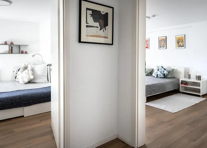 Eich-penthouse, Zentral Am Stadtwald Mit Ausblick Ueber Stadt, 24h Self Check-in, Netflix, Disneyplus *