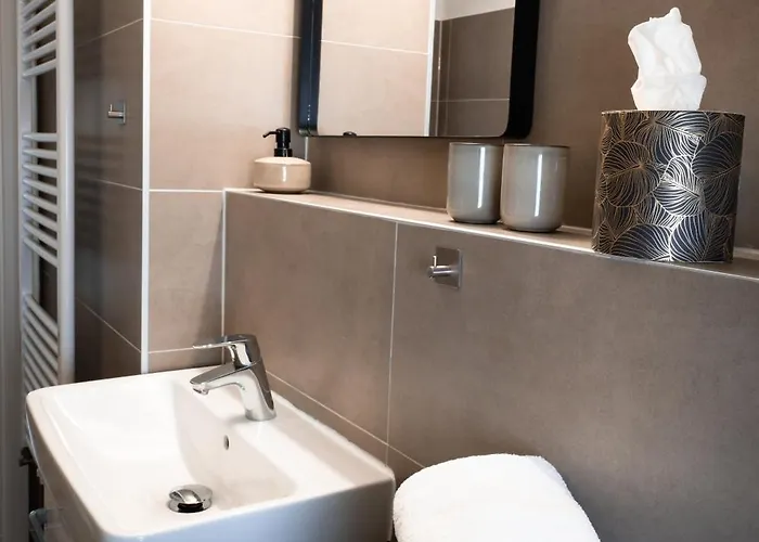 Eich-penthouse, Zentral Am Stadtwald Mit Ausblick Ueber Stadt, 24h Self Check-in, Netflix, Disneyplus * Hanovre