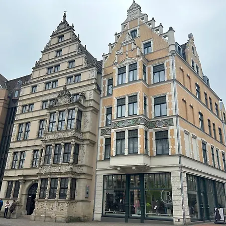 Eich-penthouse, Zentral Am Stadtwald Mit Ausblick Ueber Stadt, 24h Self Check-in, Netflix, Disneyplus