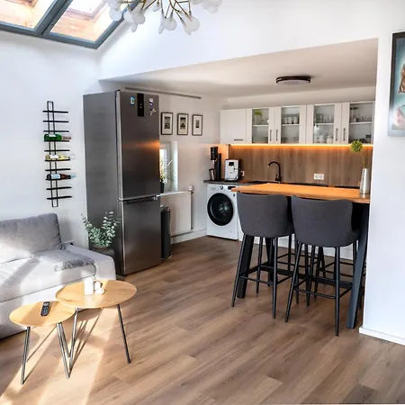 Eich-penthouse, Zentral Am Stadtwald Mit Ausblick Ueber Stadt, 24h Self Check-in, Netflix, Disneyplus *