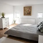 Eich-penthouse, Zentral Am Stadtwald Mit Ausblick Ueber Stadt, 24h Self Check-in, Netflix, Disneyplus Apartmán Hannover